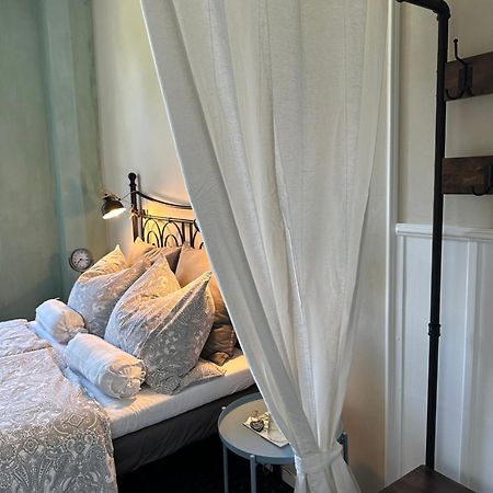 Altes Pastorat Bed & Breakfast Barmstedt Eksteriør bilde