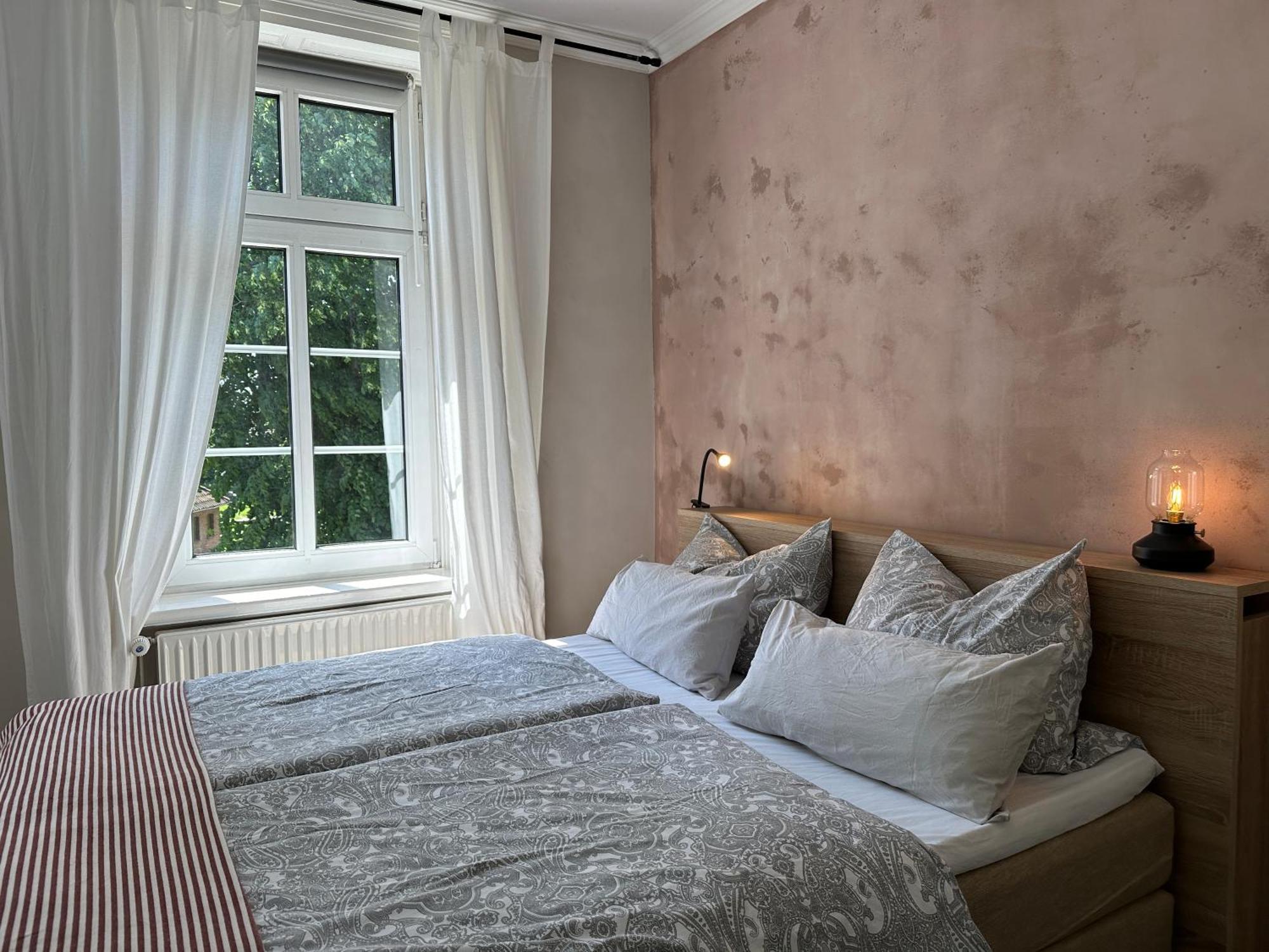 Altes Pastorat Bed & Breakfast Barmstedt Eksteriør bilde