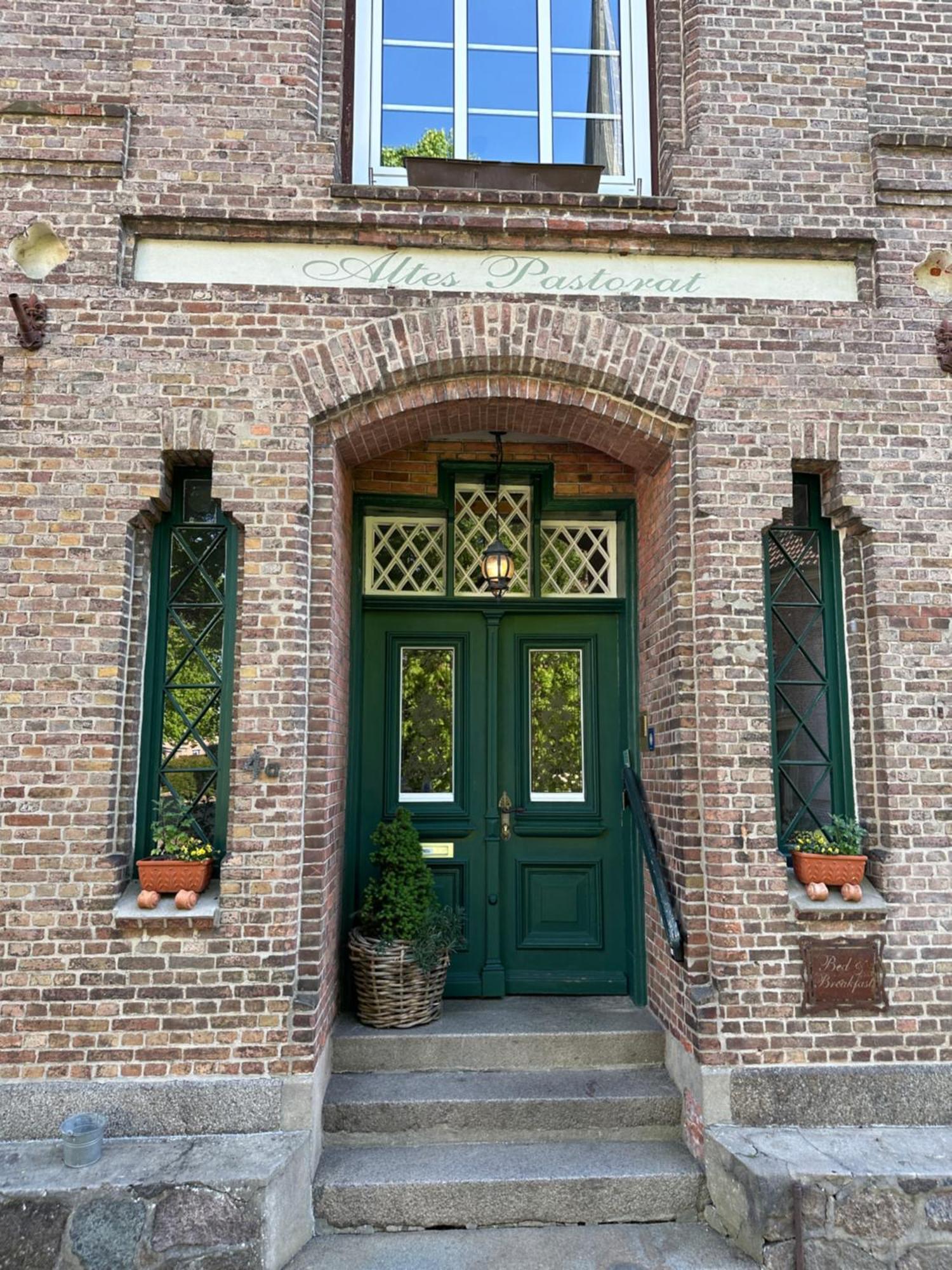 Altes Pastorat Bed & Breakfast Barmstedt Eksteriør bilde